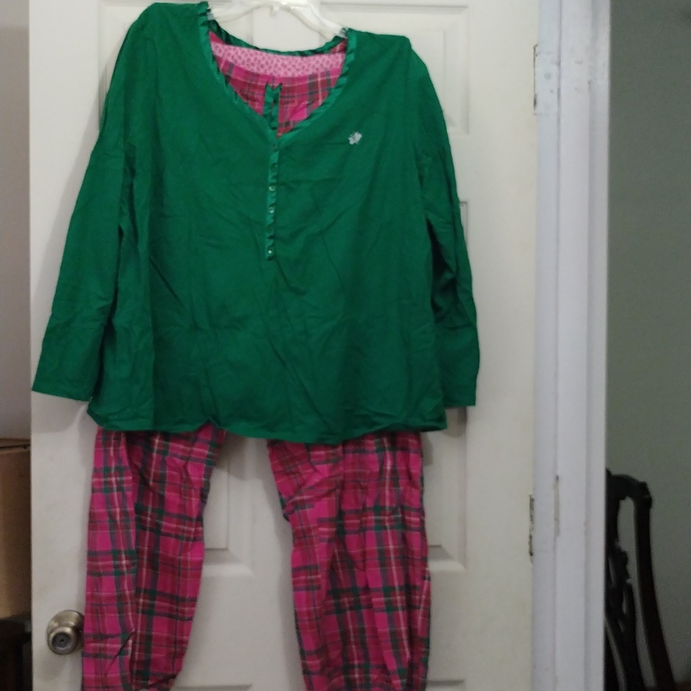 Fashion bug pink and green flannel pajamas size 3x